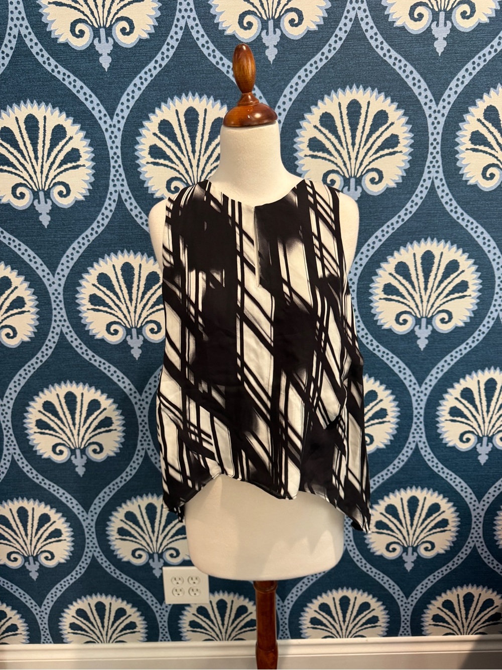 Parker Black & White Abstract Brushstroke Sleeveless Top